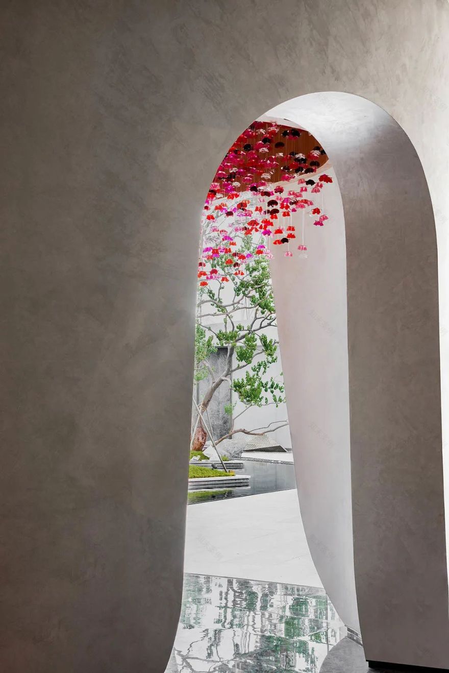 昆明龙湖·天璞售楼处 | 花都的浪漫共生-9