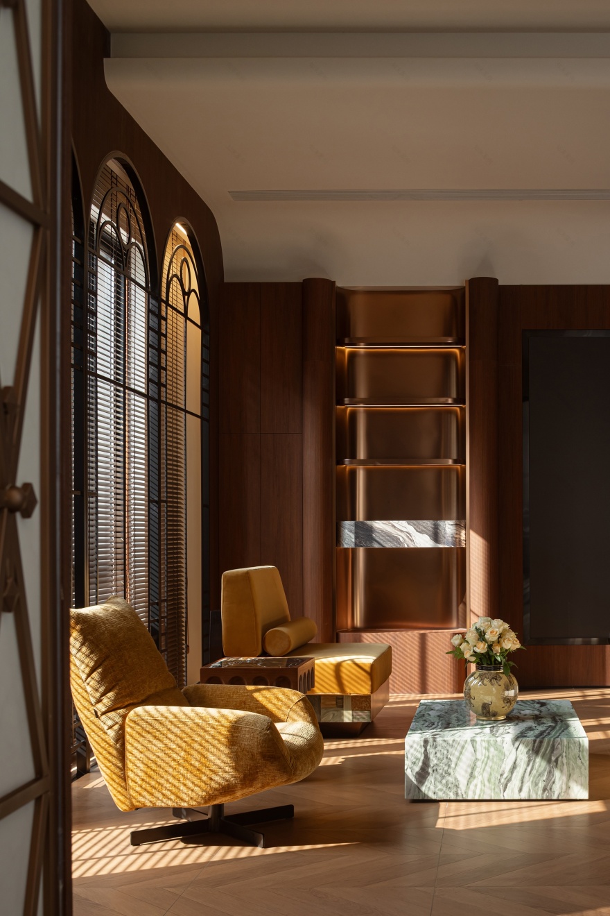 余几千平旗舰店丨戈多设计-10