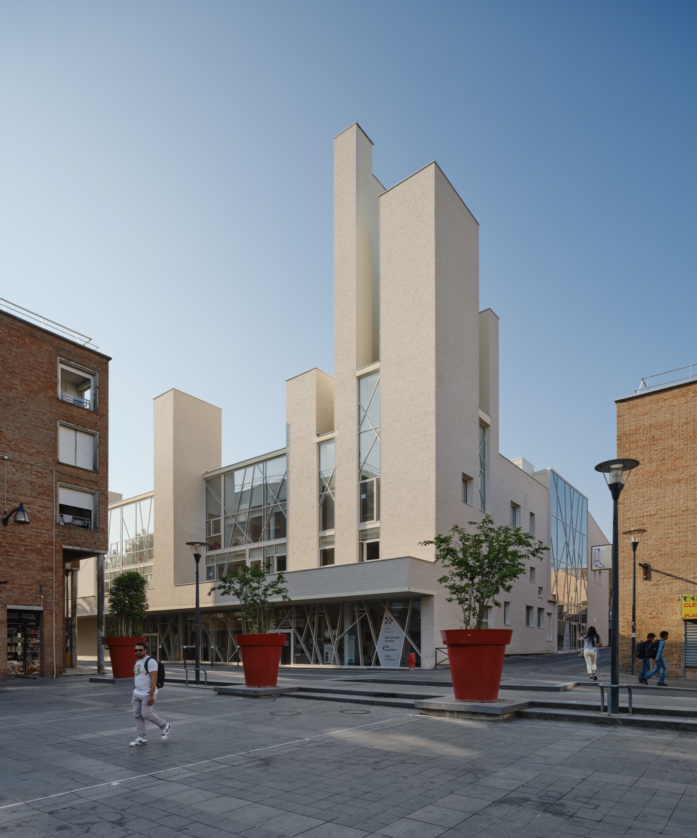 赛尔吉蓬图瓦兹市文化中心，法国 / Jean-Pierre Lott-3