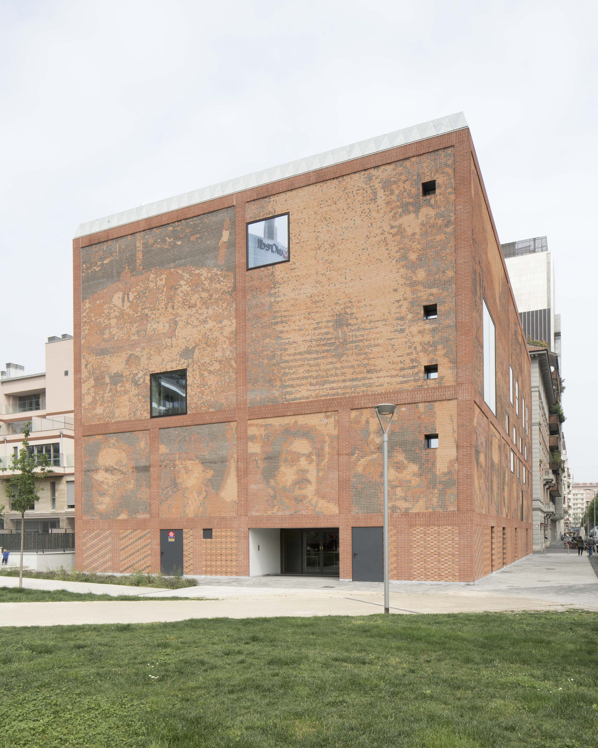 记忆交织的米兰回忆之家-25