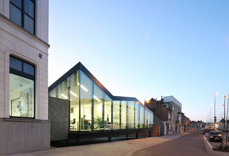 Bank Office  Dierendonck Blancke Architecten-13