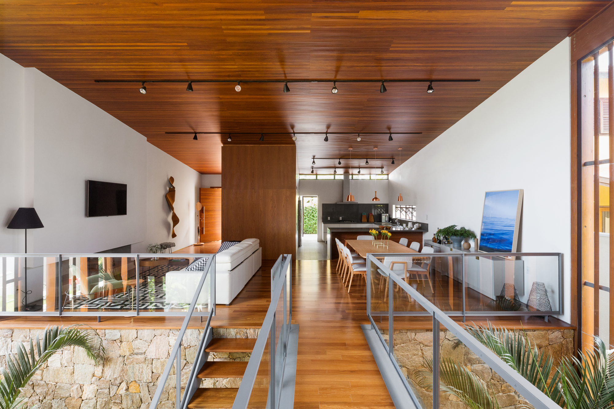 森林别墅，绿意盎然的生活空间-9