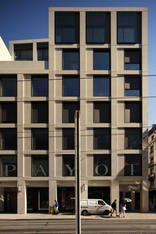 瑞银历史建筑的现代重生——Rhône 8 项目-7