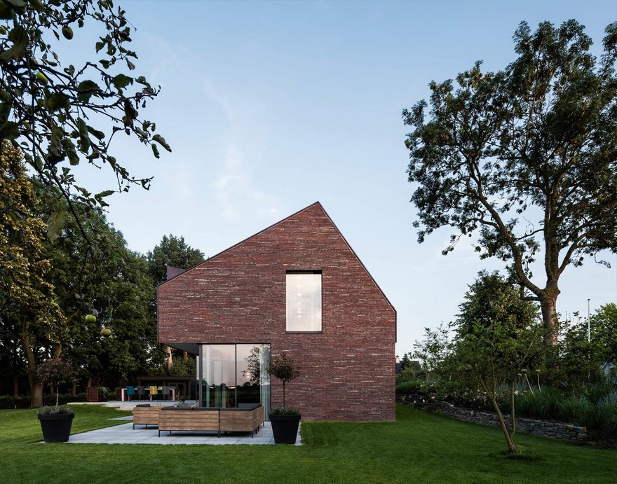 Contemporary Dutch Villa by EVA Architecten-12