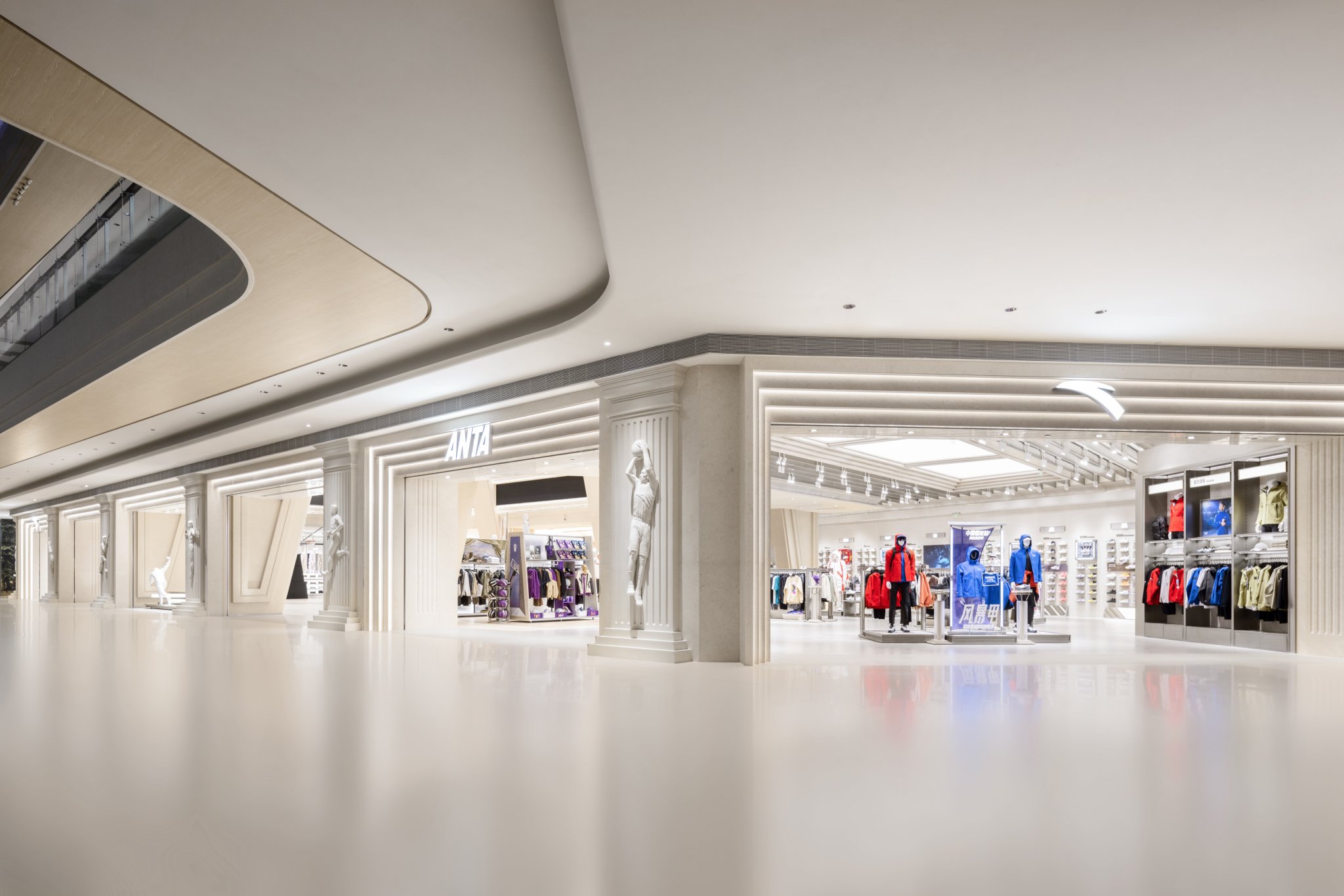 服装店丨中国深圳丨ANTA Space Creative,STILL YOUNG-34