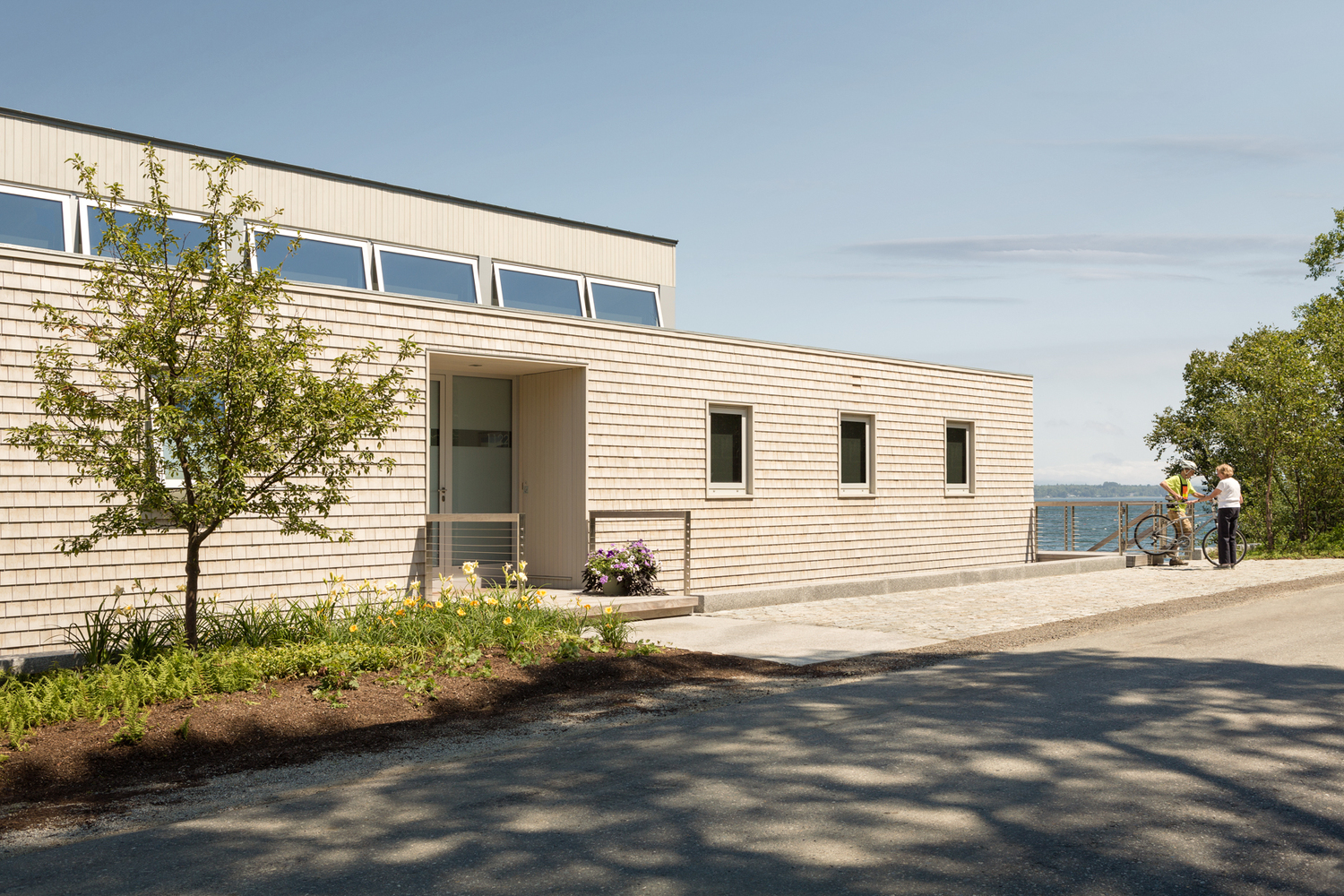House over the Water  Elliott + Elliott Architecture-45
