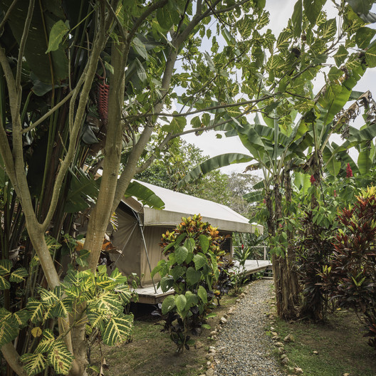 Canopy Camp Darien / Diego J. Cambefort S. y Diana V. Bernal C. | ArchDaily Perú-57