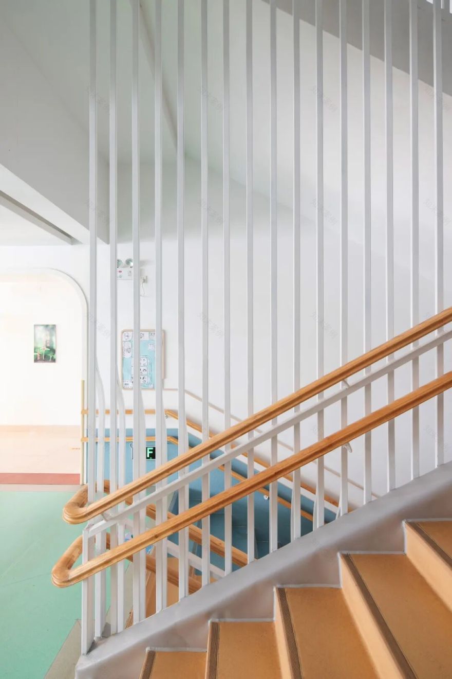 探究老旧幼儿园楼梯间改造设计|必然空间设计-57