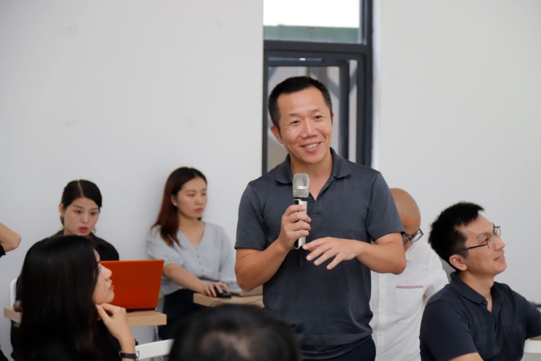 废弃仓库变身网红服装办公空间，爆改设计记录-44