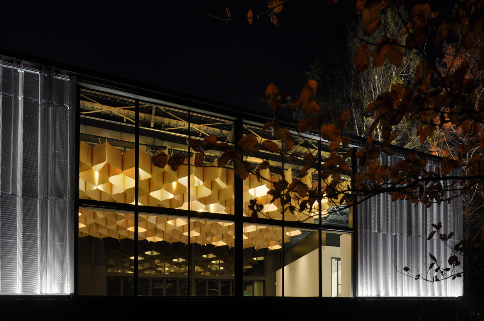 模块化设计打造经济耐用的植物花园游客中心-23