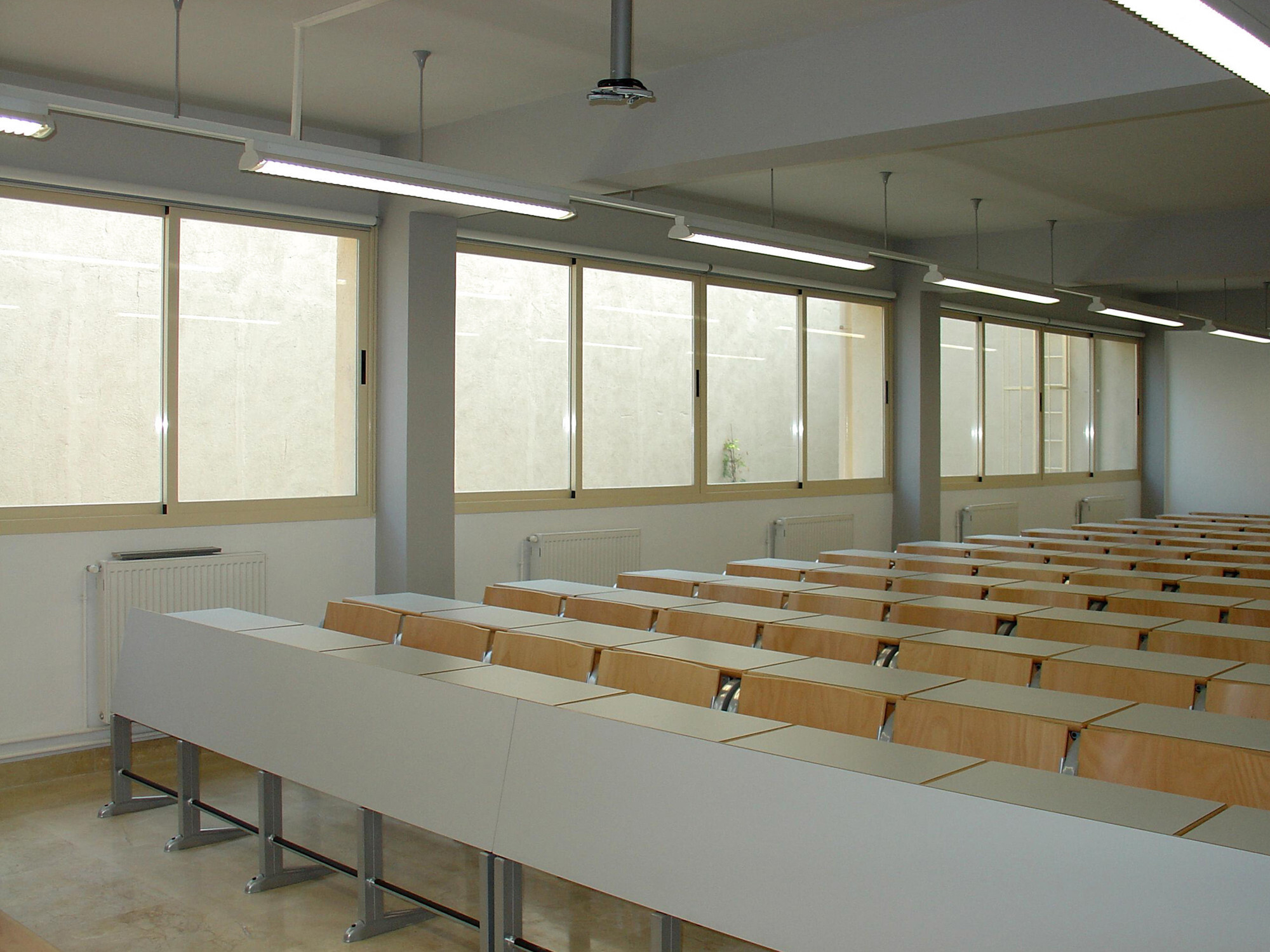 格兰纳达大学建筑群-34