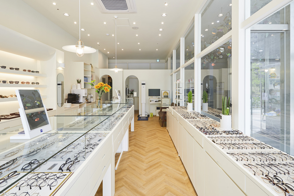 简约风格 14 坪眼镜店设计-3