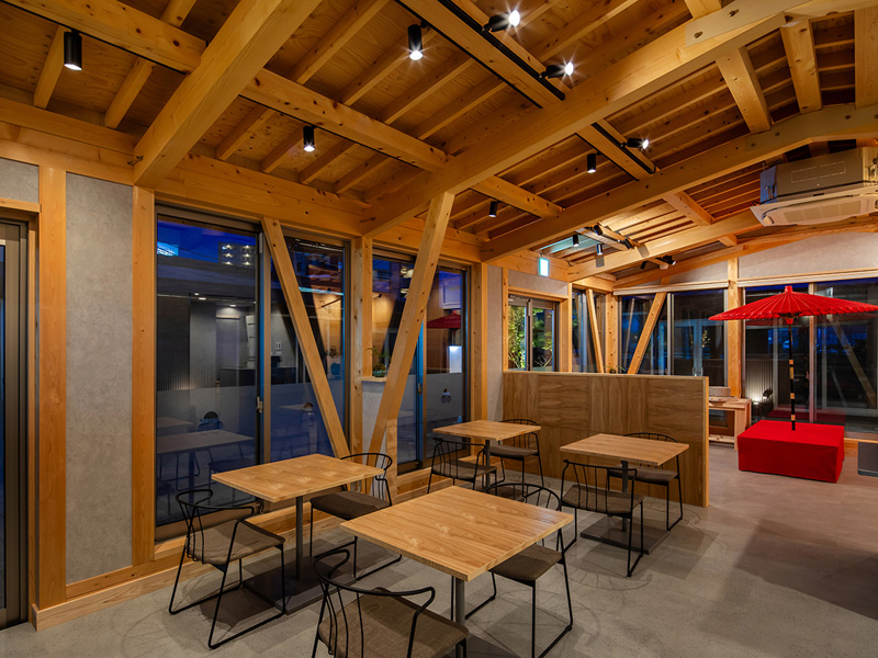 和モダンカフェ【Sun on Tow】の店舗デザイン-3