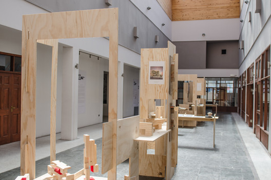 'Arquitectura y Madera'展览丨智利丨圣塞瓦斯蒂安大学建筑学院-63