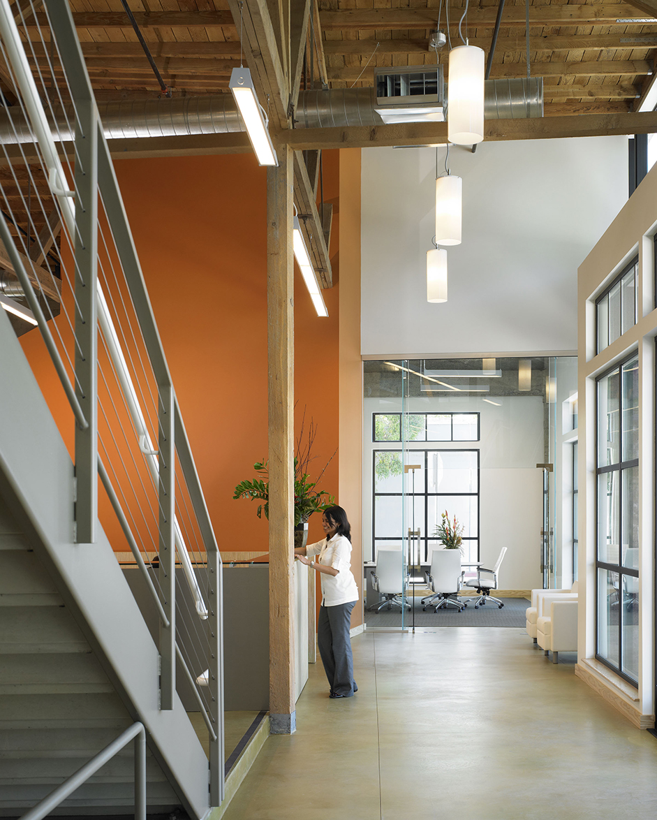 旧厂房的新生 | Studio BANAA 办公室设计-10