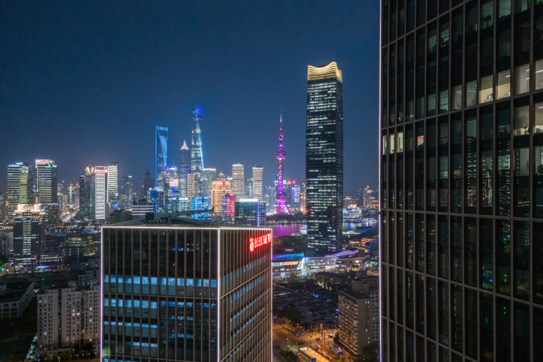 上海国华金融中心，黄浦江畔 灯塔相望丨中国上海丨上海柏熙标识有限公司-57