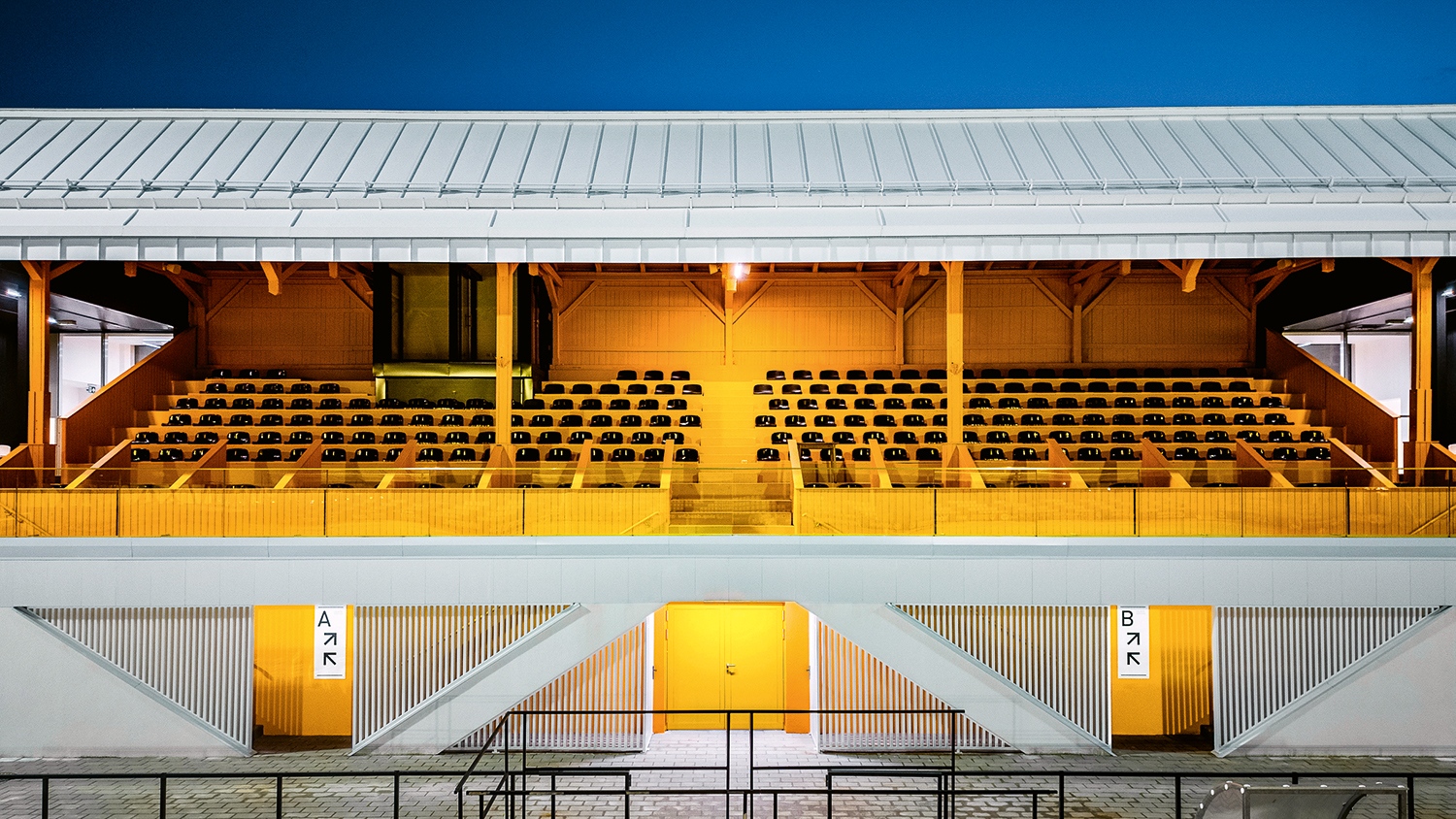 DEAC现有观景楼翻新扩建为多功能建筑丨Biró és Társa Építésziroda Kft.-6