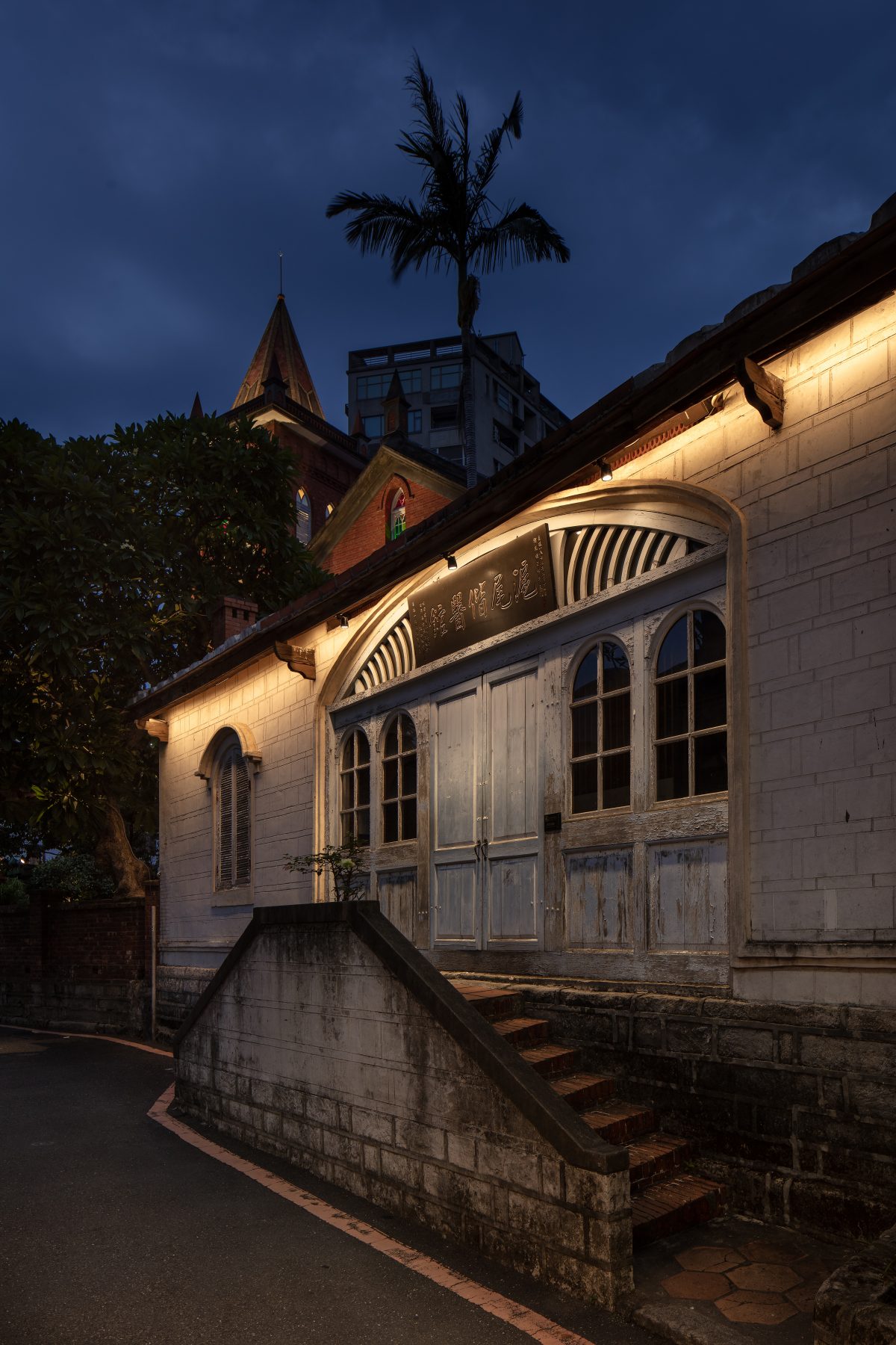 淡水河流沿岸的夜光是怎樣的光華？—「點亮淡水禮拜堂」用光重拾人與環境美好的關係。 - WEHOUSE-9