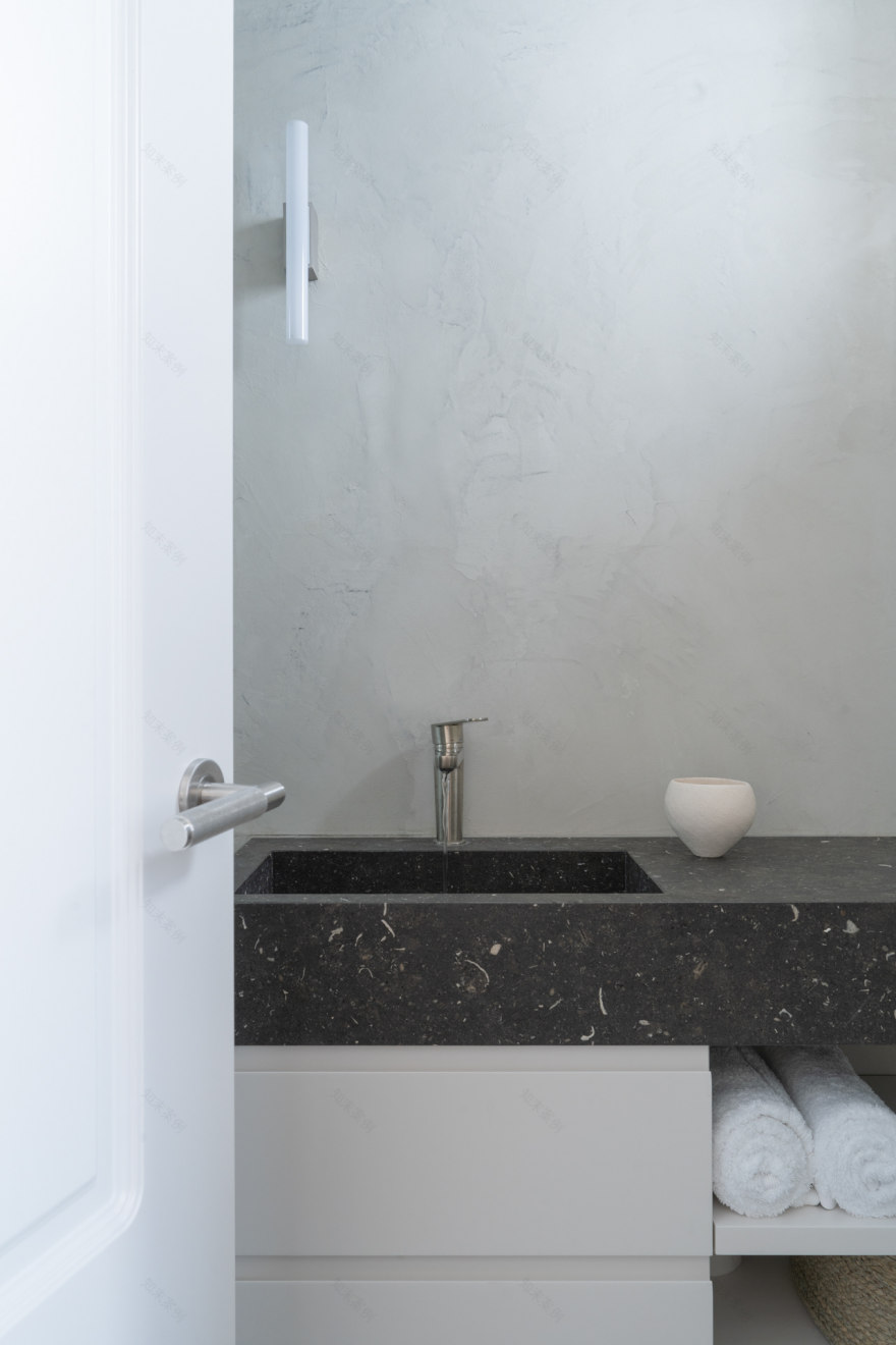 巴塞罗那兰布拉大道公寓室内设计与照明项目丨西班牙巴塞罗那-14