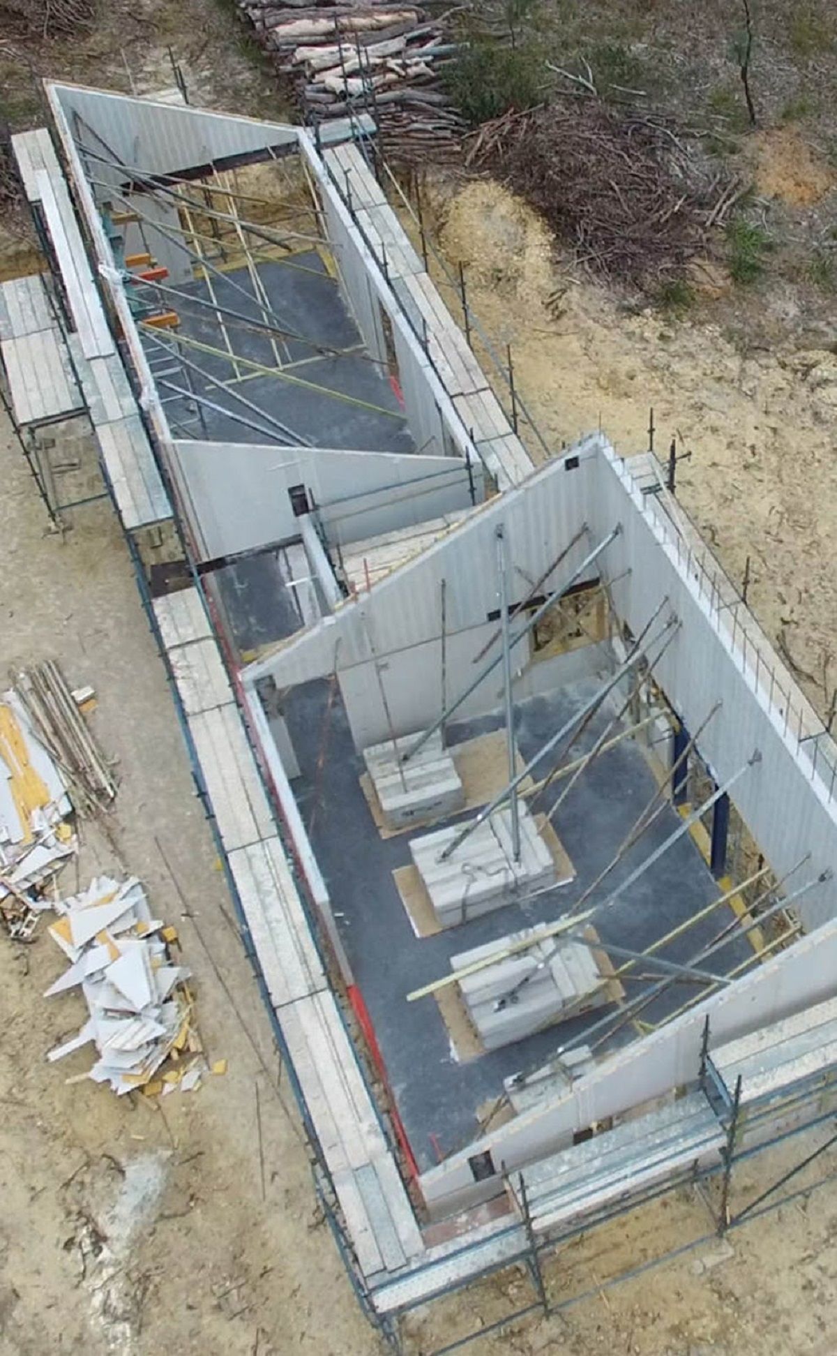 澳洲山林里的离网环保别墅-12