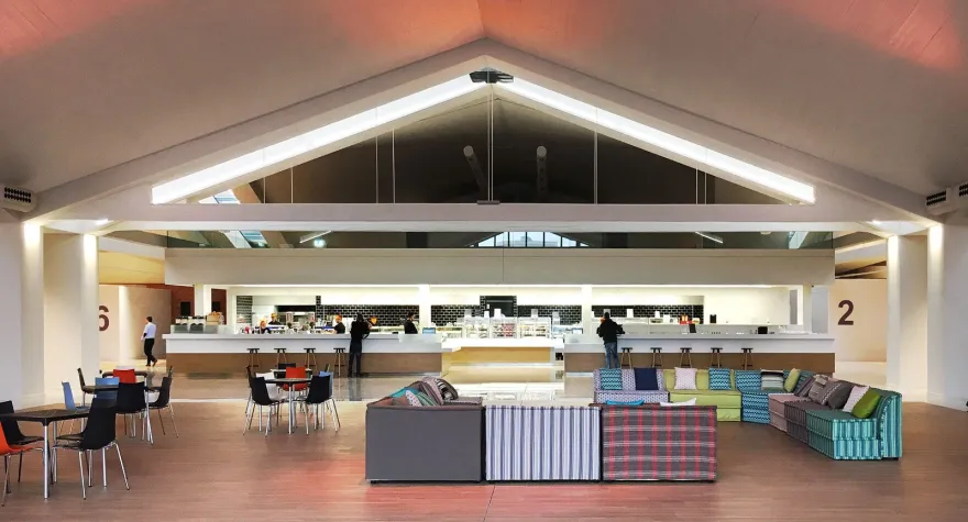 公司总部,雅典丨希腊雅典丨o25-14