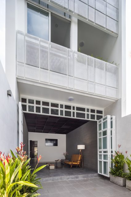 J酒店；J寓所；J住宅（需结合具体语境确定最合适的表述，这里提供较常见的几种，若非要取一种最可能通用的，优先选J酒店 ） 丨越南-18