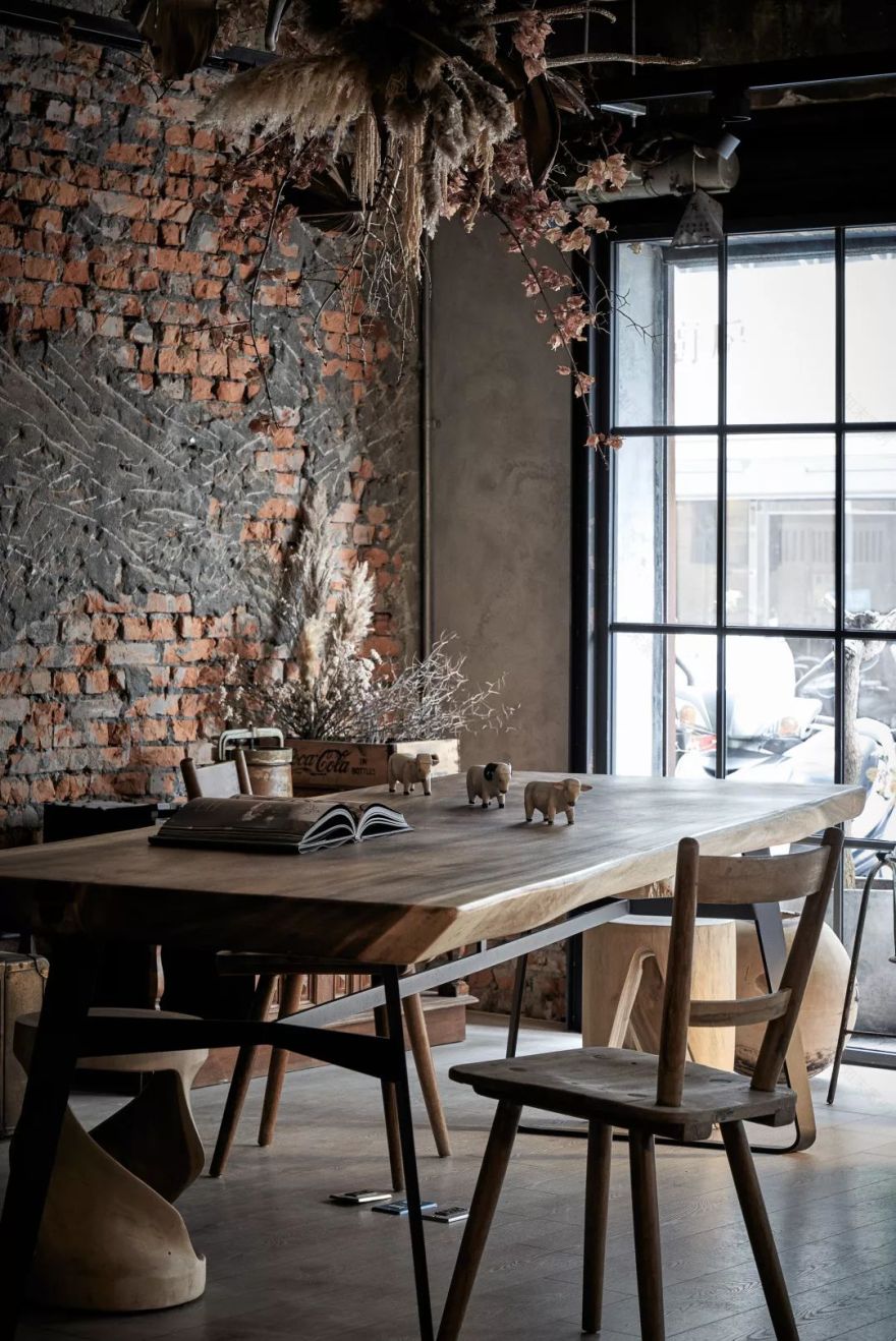 破旧老仓库改造时髦Loft风办公空间-21