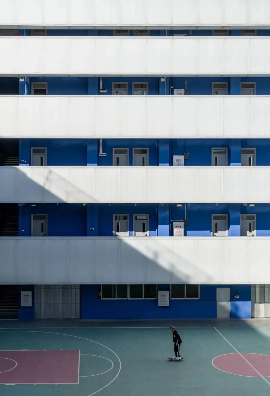 蓝白艺术院校丨中国深圳丨万社设计-35