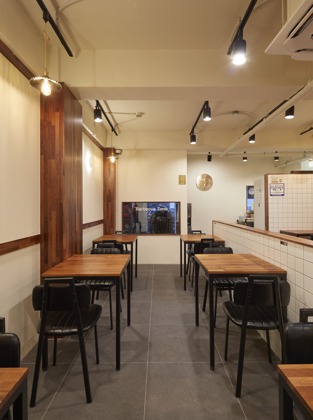 "白色与木质，打造温馨舒适的 24 平米小空间"-13