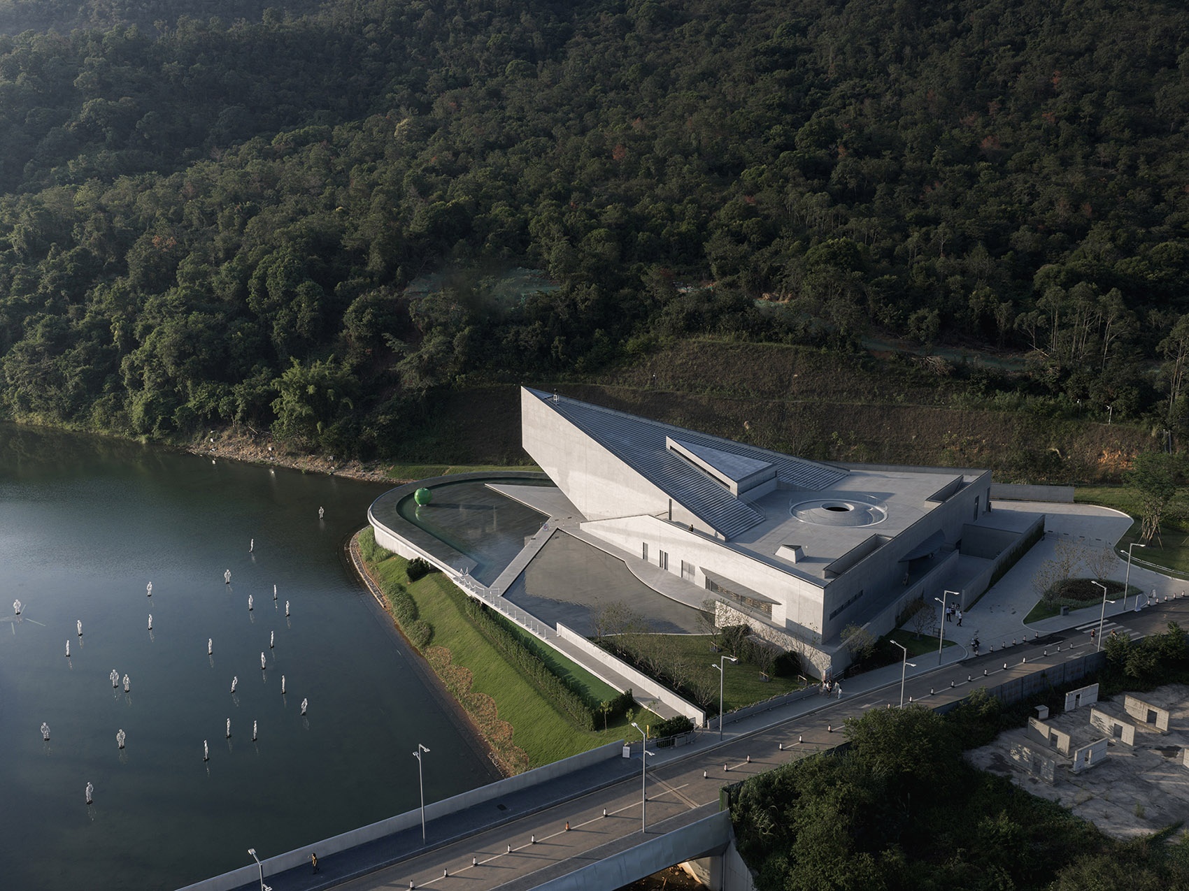 摄影作品:安藤忠雄“诗之礼堂”,孔锦权丨中国河源丨安藤忠雄建筑事务所-2