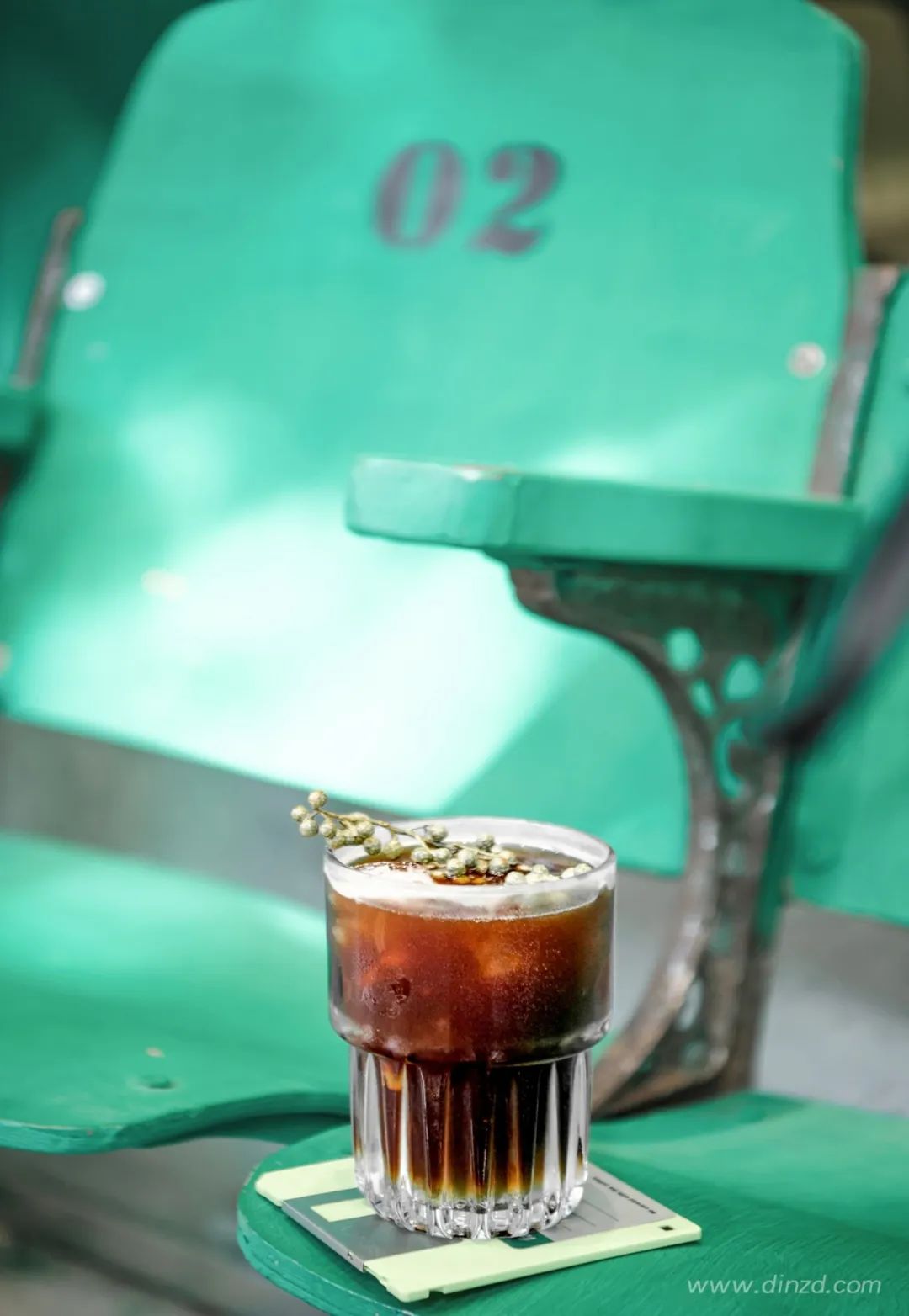 广州东山口“急急脚”咖啡店，复古与现代的完美融合-19