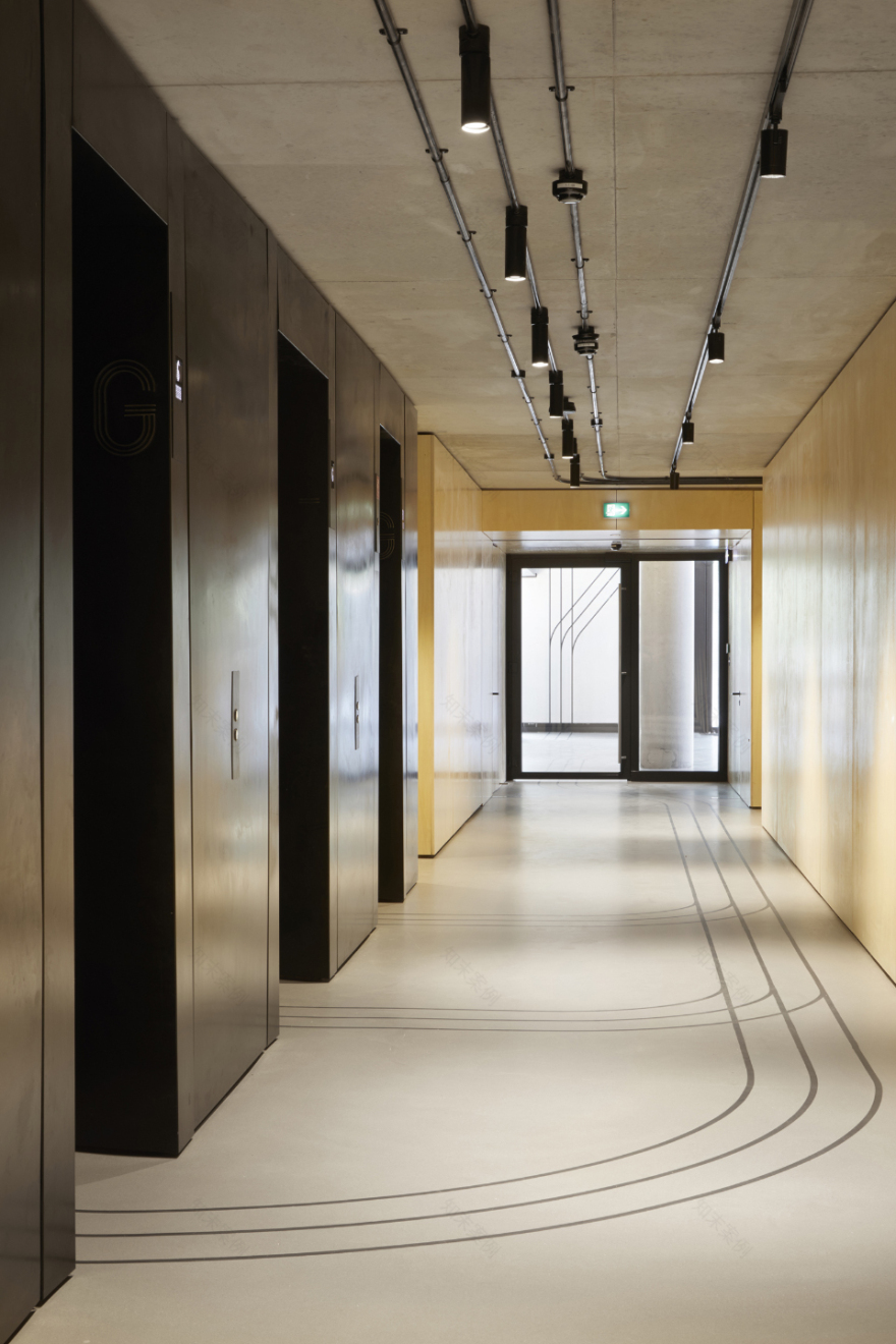 英国Rolling Stock Yard办公楼-77