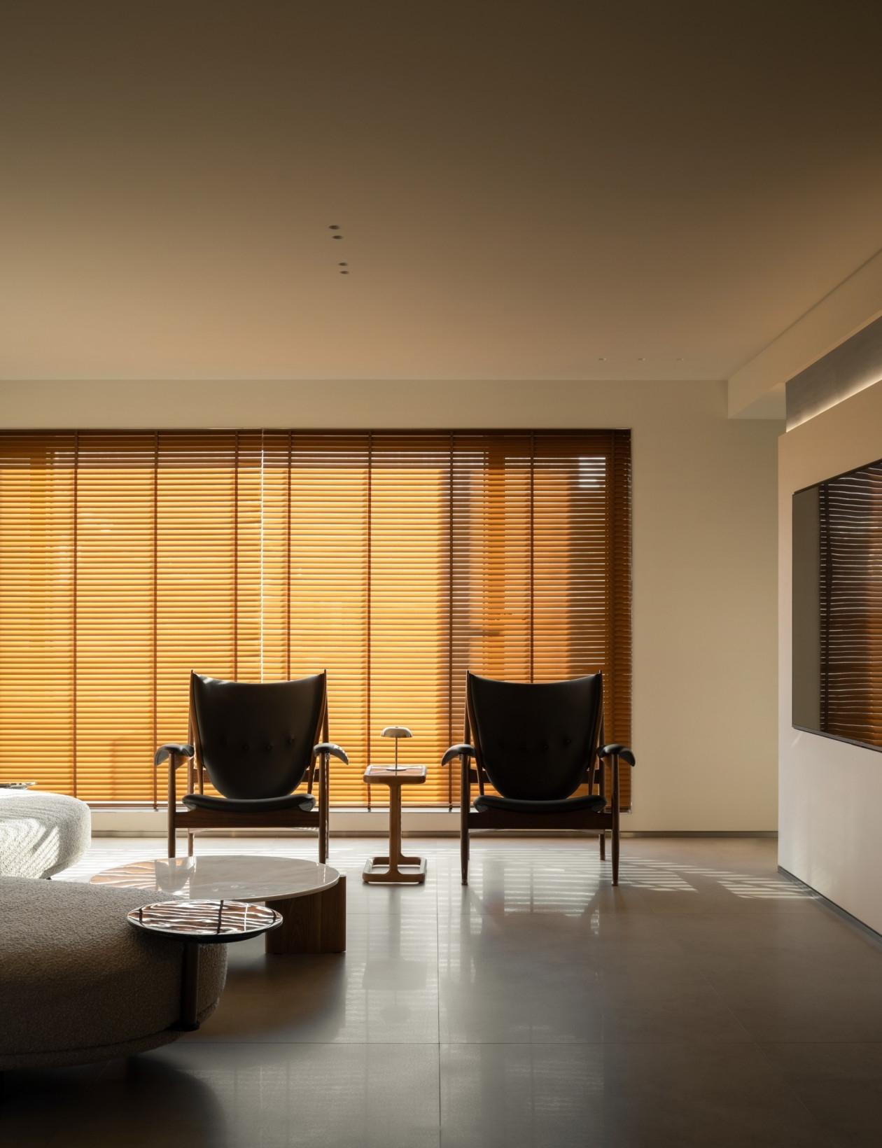 银川天山熙湖300㎡复式楼丨中国银川丨M.H.A地制现所建筑设计-23