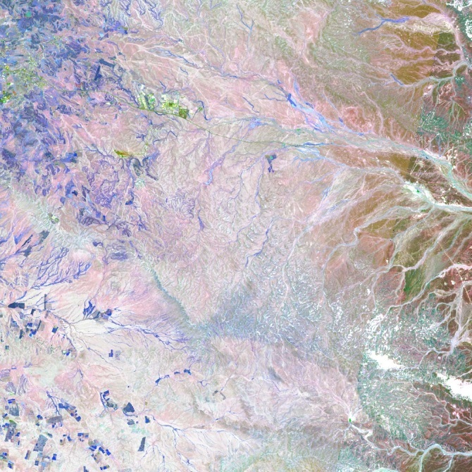 Blue Farmland可译为蓝色农田,但huaikuanchung不是一个常见的英文词汇或有公认含义的词语,不清楚其确切指的是什么,无法完成该部分的准确翻译 丨以色列-25