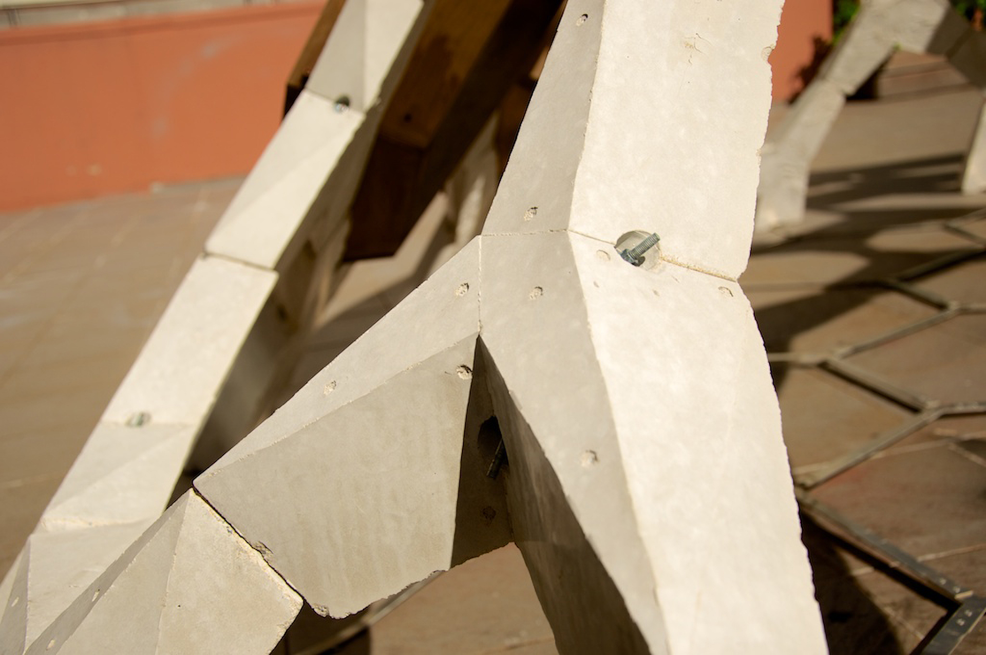 伍重40 · 超级机动动作（伍重，40）

注：Utzon常见为人名，音译为伍重 ，比如著名建筑设计师约恩·伍重（Jørn Utzon） 这里不清楚Utzon40确切所指，如果结合具体语境Utzon40有特定含义，可进一步提供相关信息以得到更精准的翻译 丨澳大利亚悉尼-46