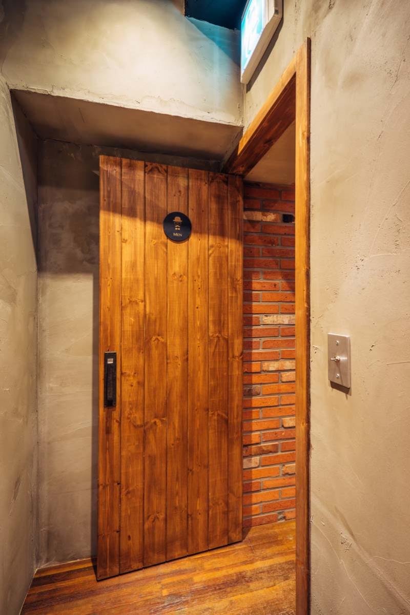 90 平米石墙打造复古风双打网球场地-13