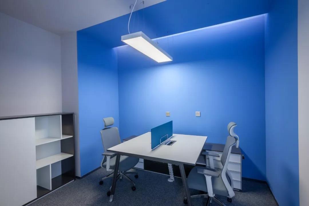 中山广场SOHO蓝橙办公室-38