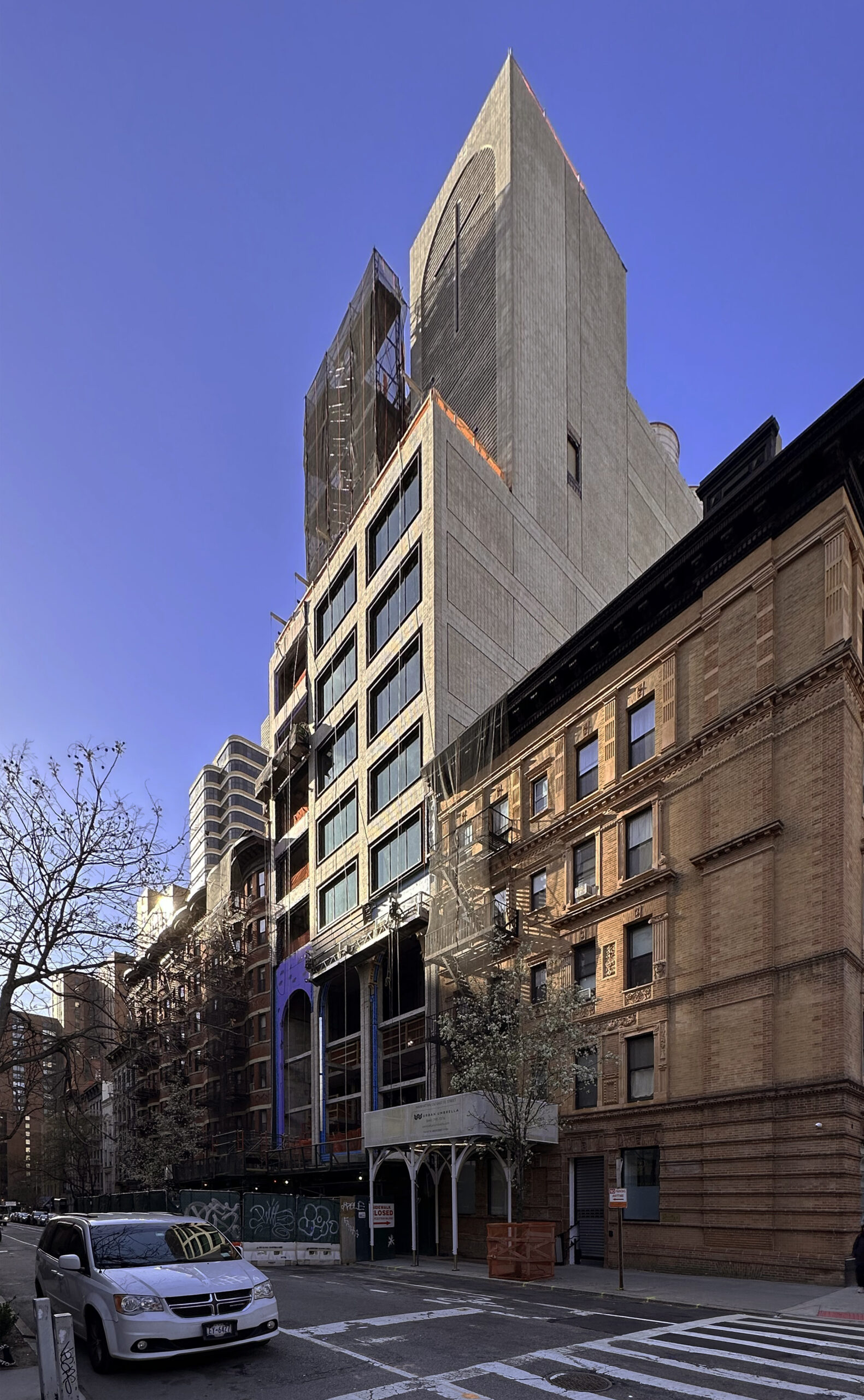 Façade Work Continues On Redeemer East Side At 150 East 91st Street on Manhattan's Upper East Side - New York YIMBY-1