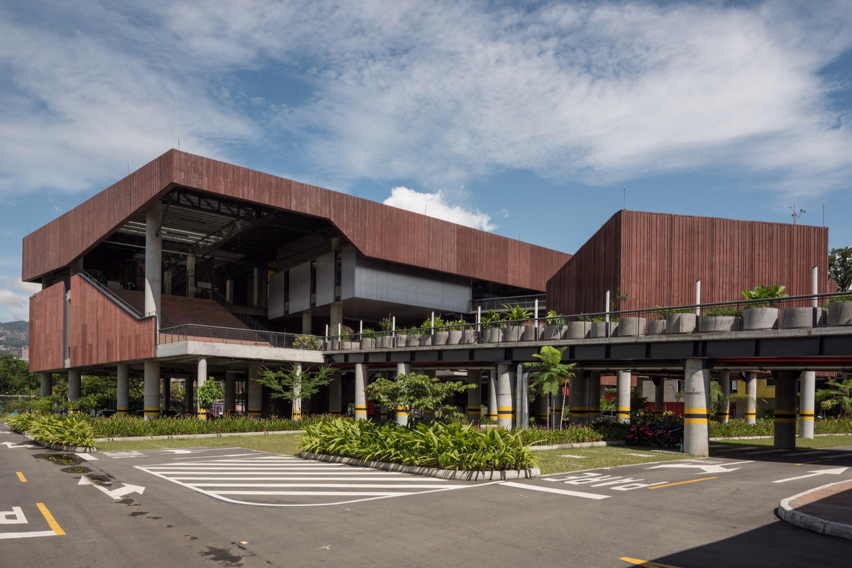 MOVA 教师创新中心丨哥伦比亚丨opus-2