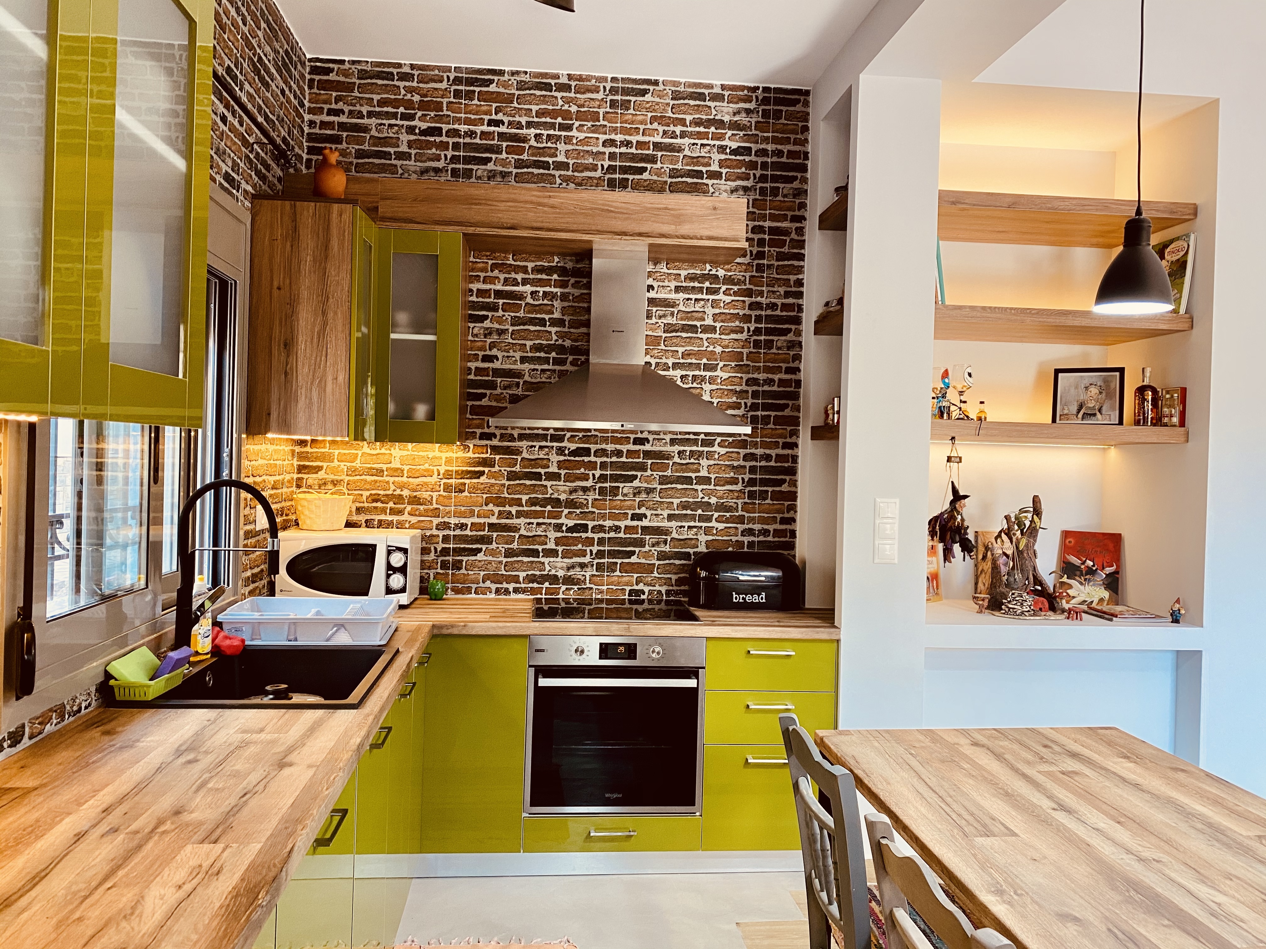 2 Bedroom Apartment in Aigaleo-13