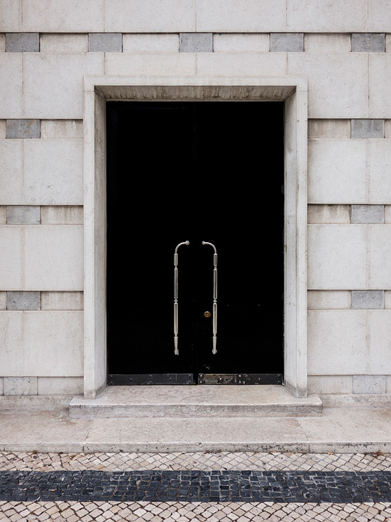 C6 – 门户（依据一般常见语境的意译，因为portals可指门户网站、通道、门户区域等，若这里有特定领域含义，需根据实际情况精准翻译 ） 丨Aurora Arquitectos-10