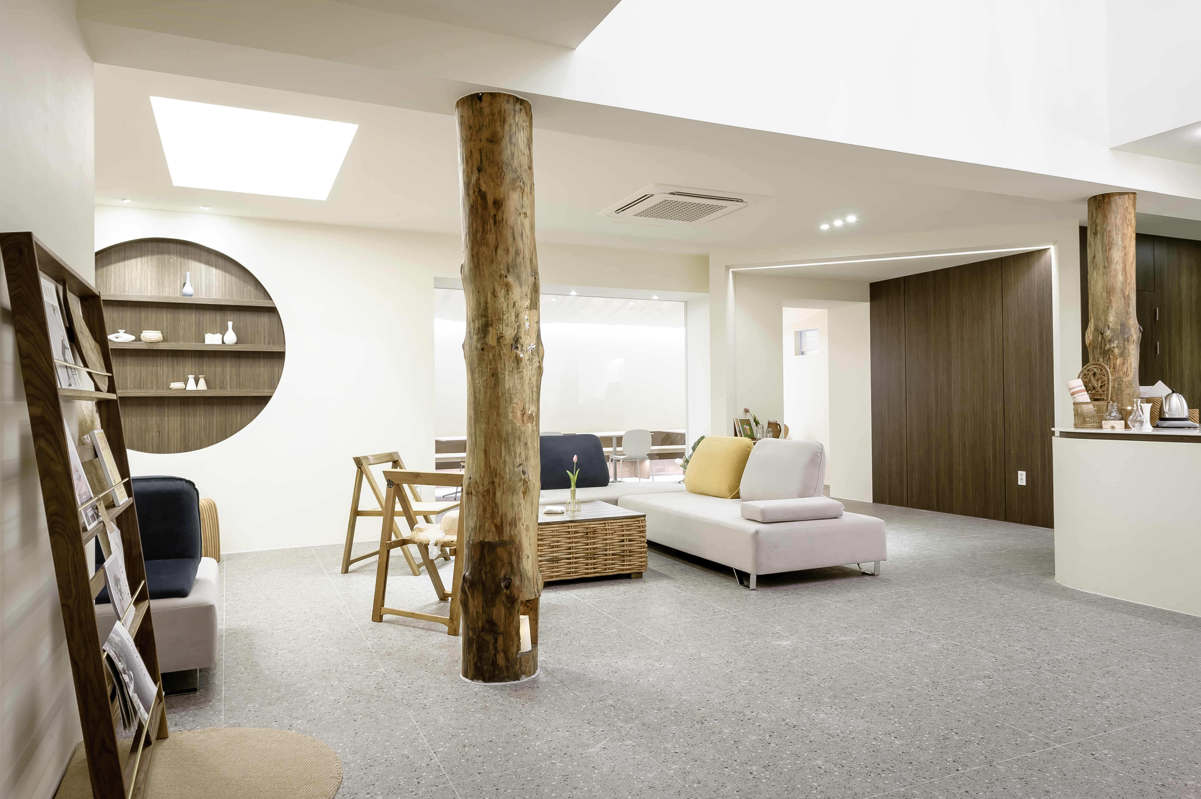 大邱简约白色咖啡厅 设计展现空间魅力-8