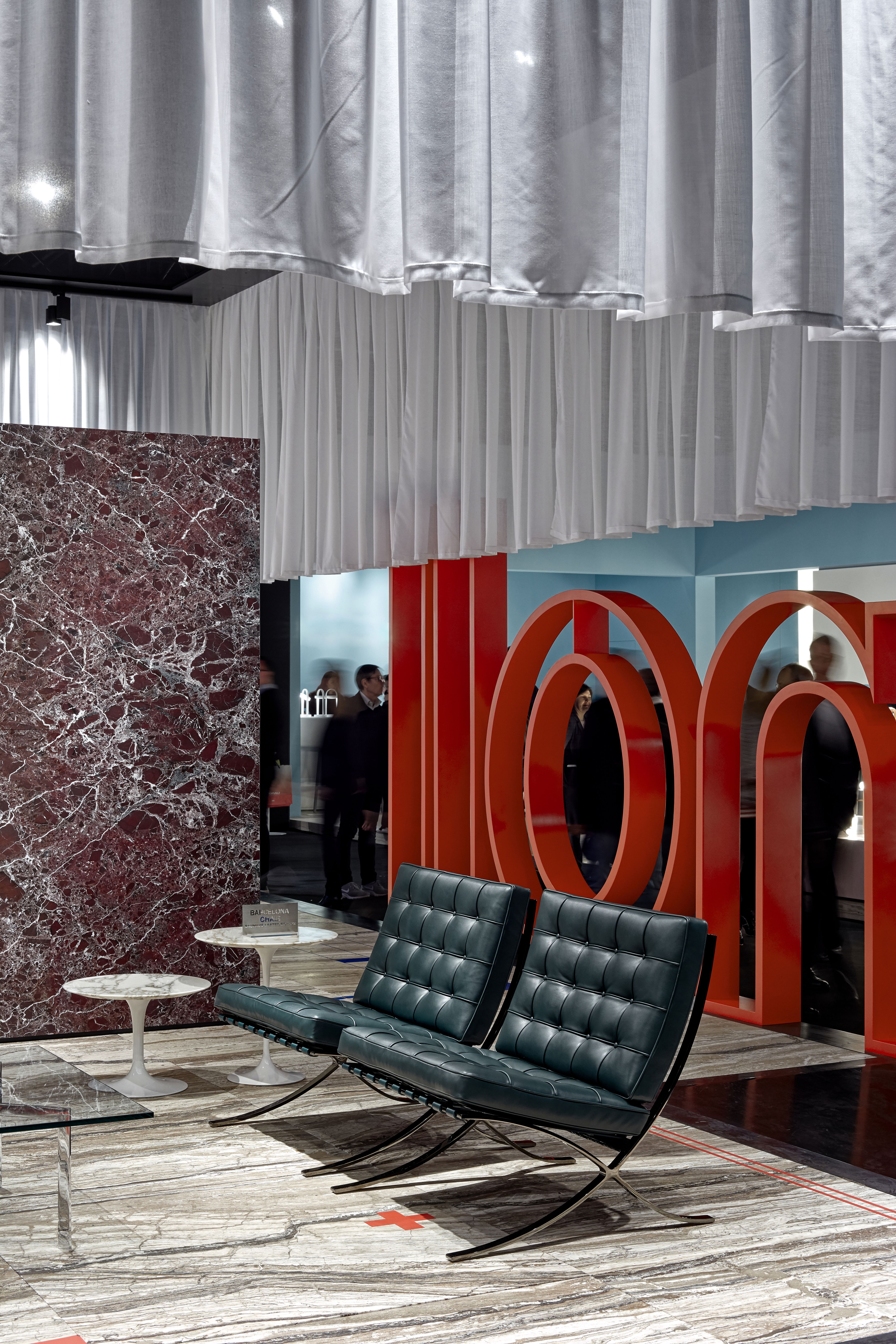 Knoll 致敬包豪斯百周年展 · 重现 Mies 经典设计空间-9