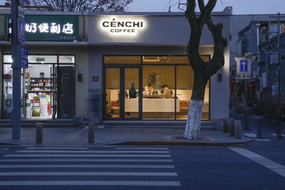 减弱观看者对空间进行“风格化”归类的急迫感，转而关注材料的“趣味”-7