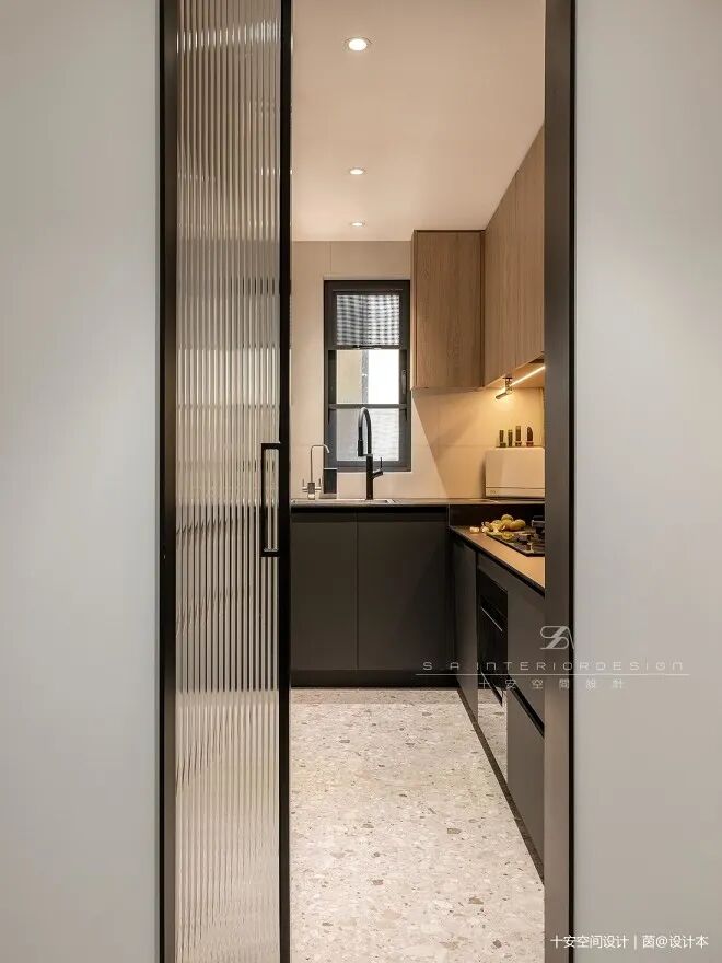 阳台打通做猫屋、套房式超大主卧，单身小哥的73㎡一人居酸哭我了-26