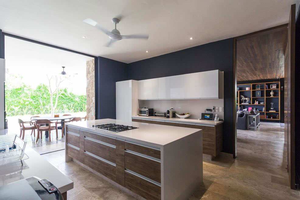 墨西哥 R79 建筑公司设计的现代别墅 | 开放空间与自然融合-26