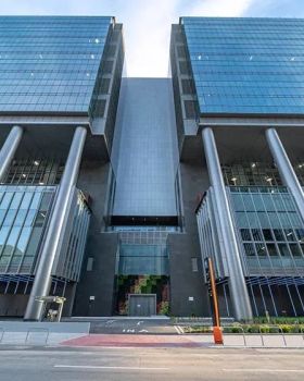 ⁠推动香港再工业化的“工业4.0”生产基地￤先进制造业中心（AMC）