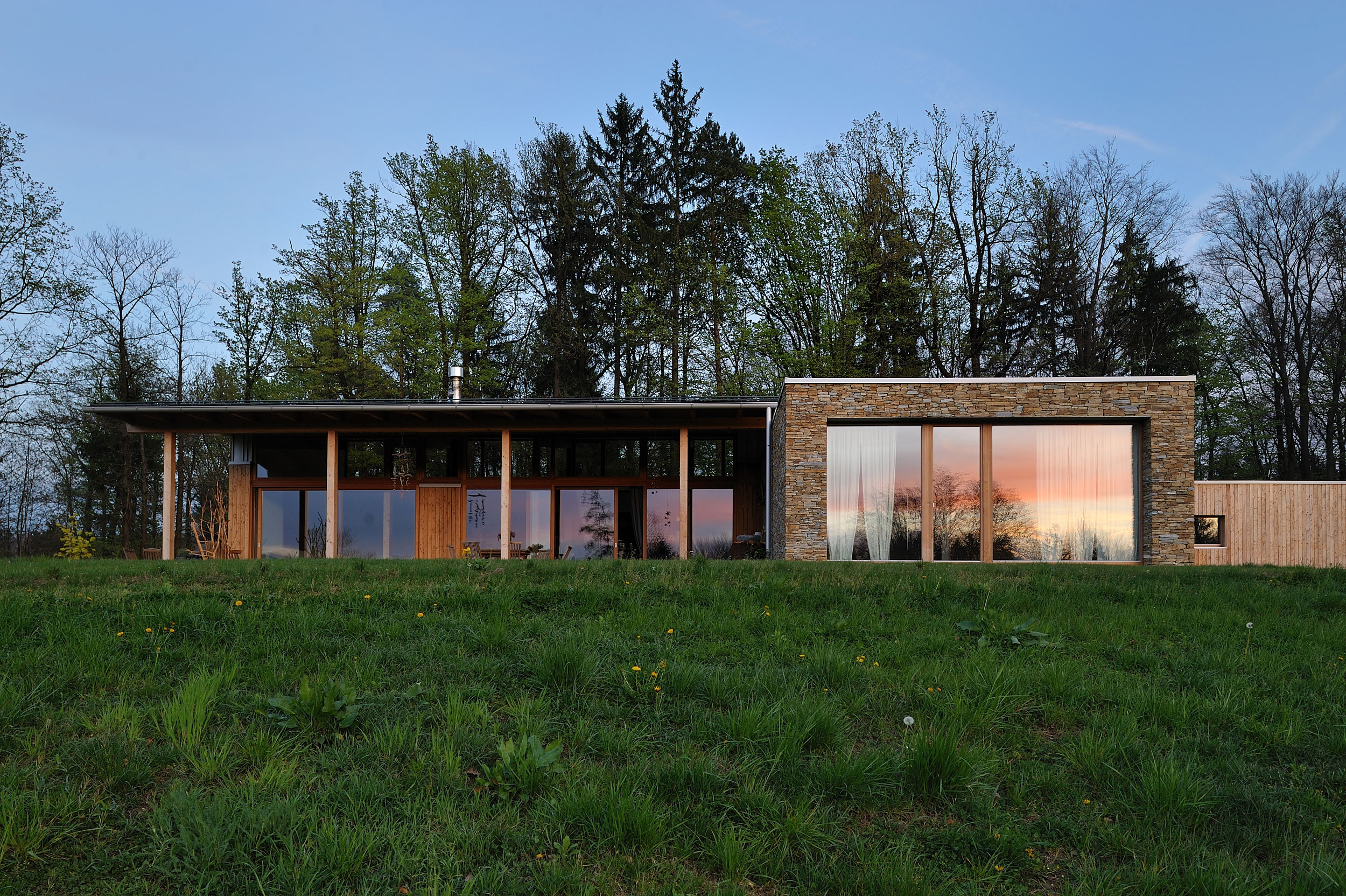 森林边缘的梦幻家园-0