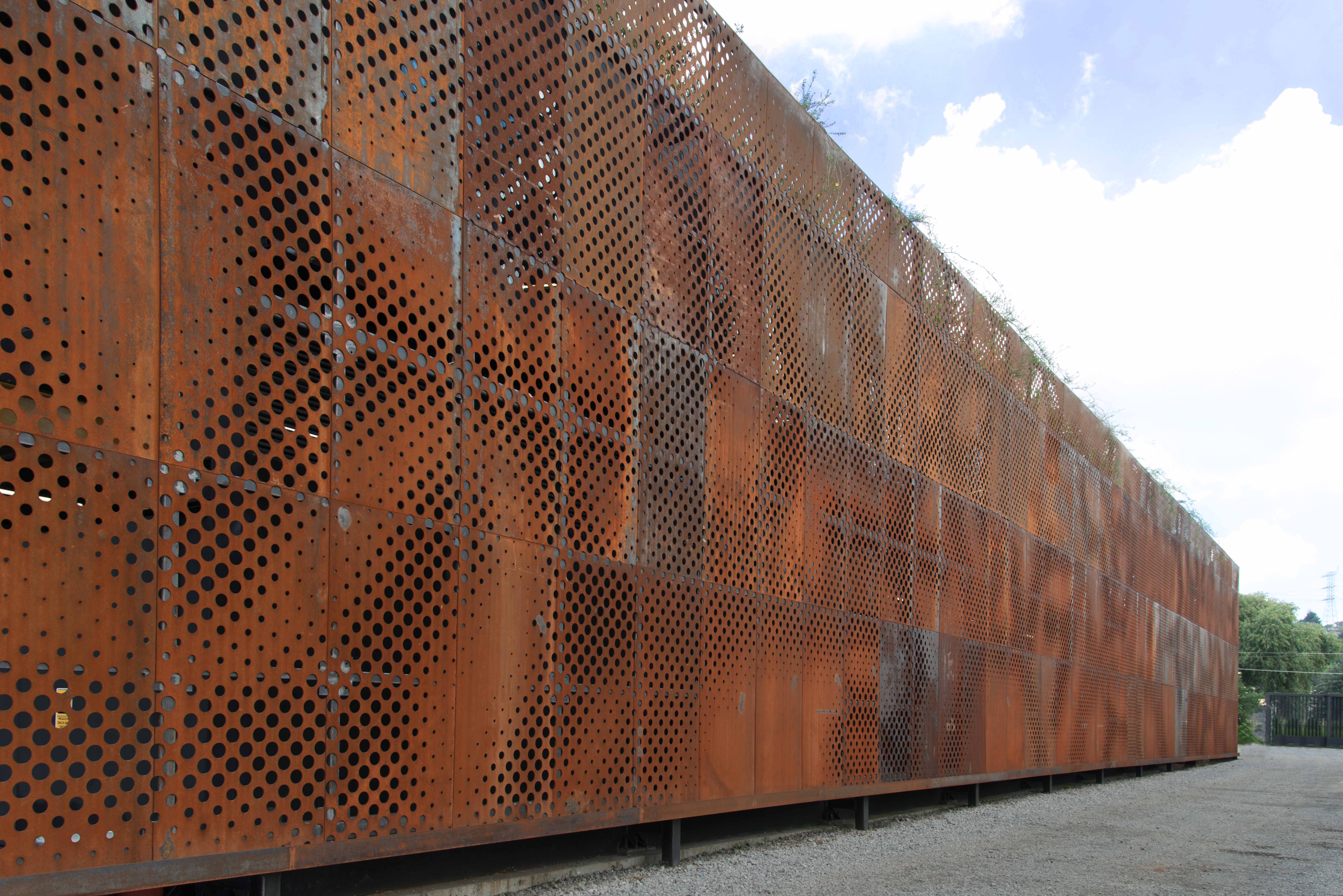 更新中的工厂-7