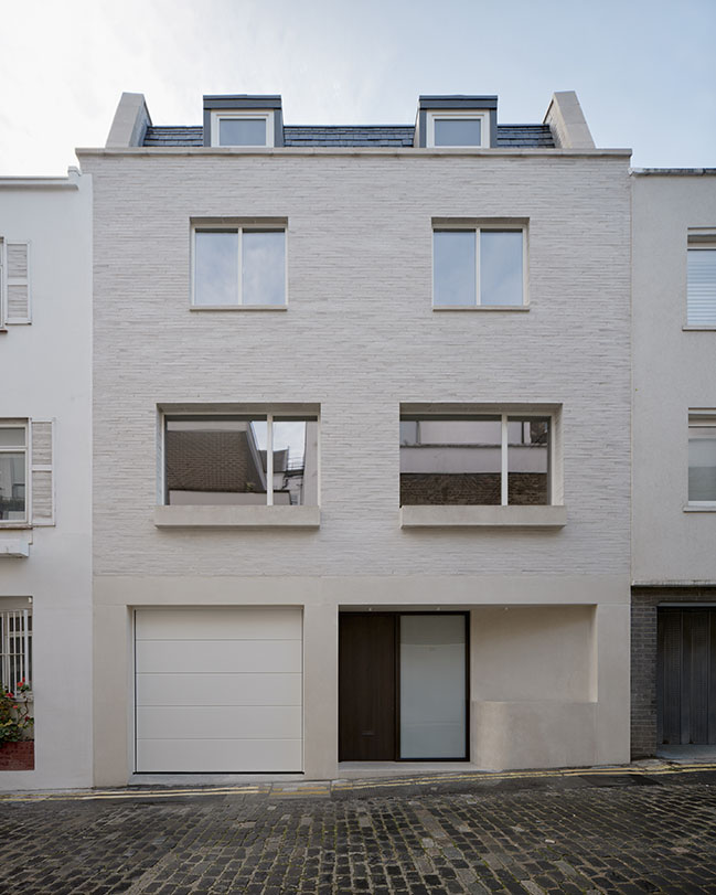 Market Mews by Ampuero Yutronic | A Modern Retreat in a Historic Conservation Area-0